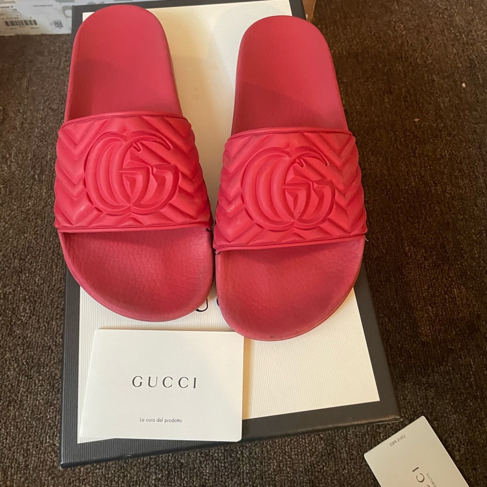 Gucci Pursuit Slides